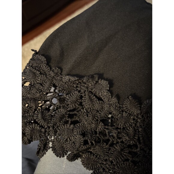 NWT Boohoo Charla Boho Goth Coquette Crochet Black Trim Shorts Size large - Picture 6 of 6